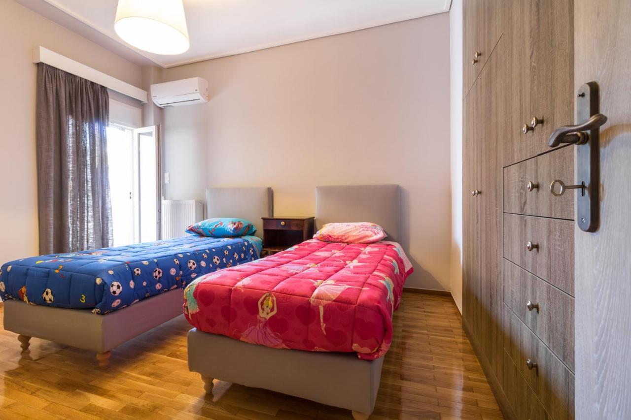 Comfortable And Spacious 2 Bdr Apt Athens Exterior photo